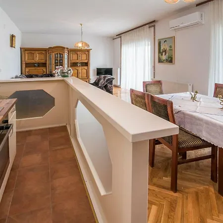 Apartment Beljan *